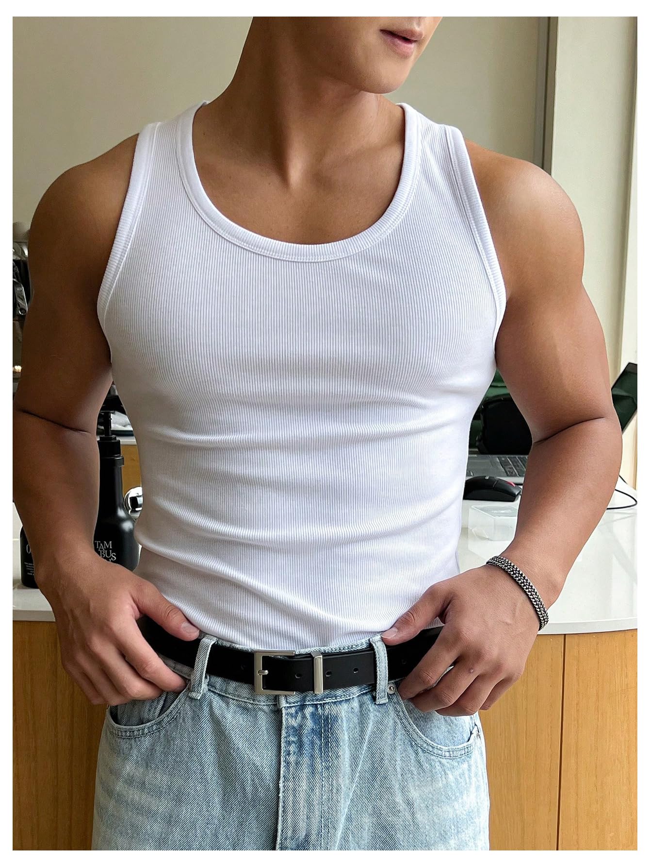 Men's Summer Tank Top Scoop Neck Workout Gym Muscle Tank T-Shirt Sleeveless Undershirt Support Customization (OEM) Sialkot Protective Wear.